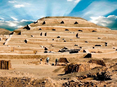 Centro Ceremonial Cahuachi-dos
